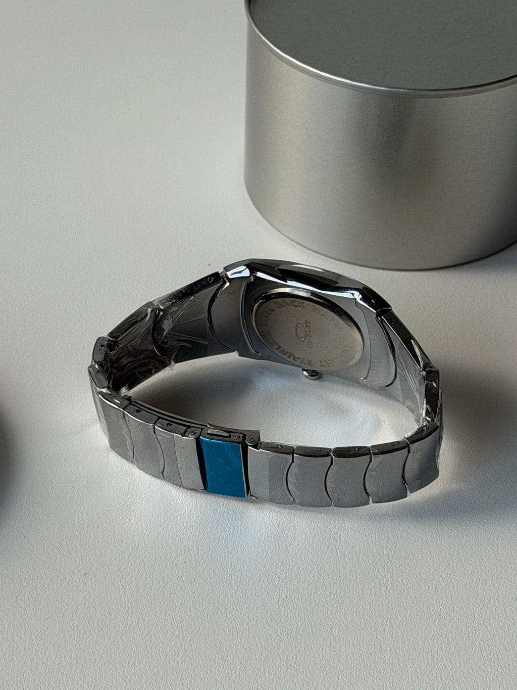 Oakley Time Bomb Style Watch – Arctic White