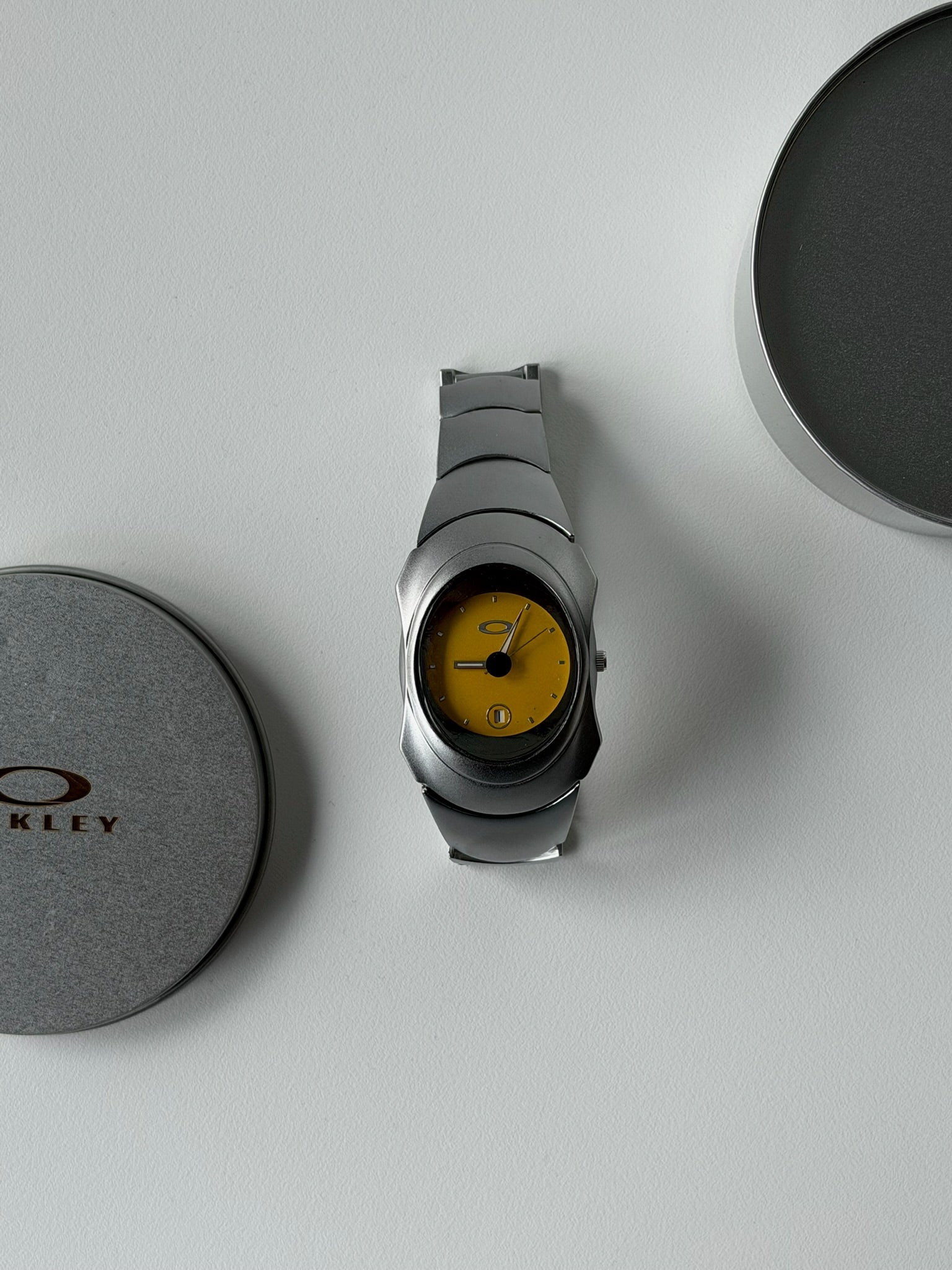 Oakley Time Bomb Style Watch – Sunburst Yellow