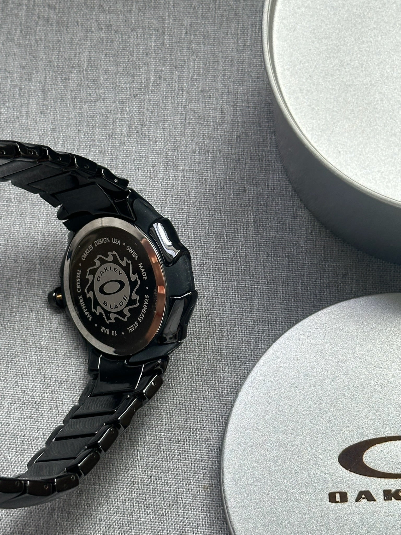 Oakley Blade Watch – Black dial Black SHINY Stainless Steel, Swiss Movement, Collectible Men’s Watch