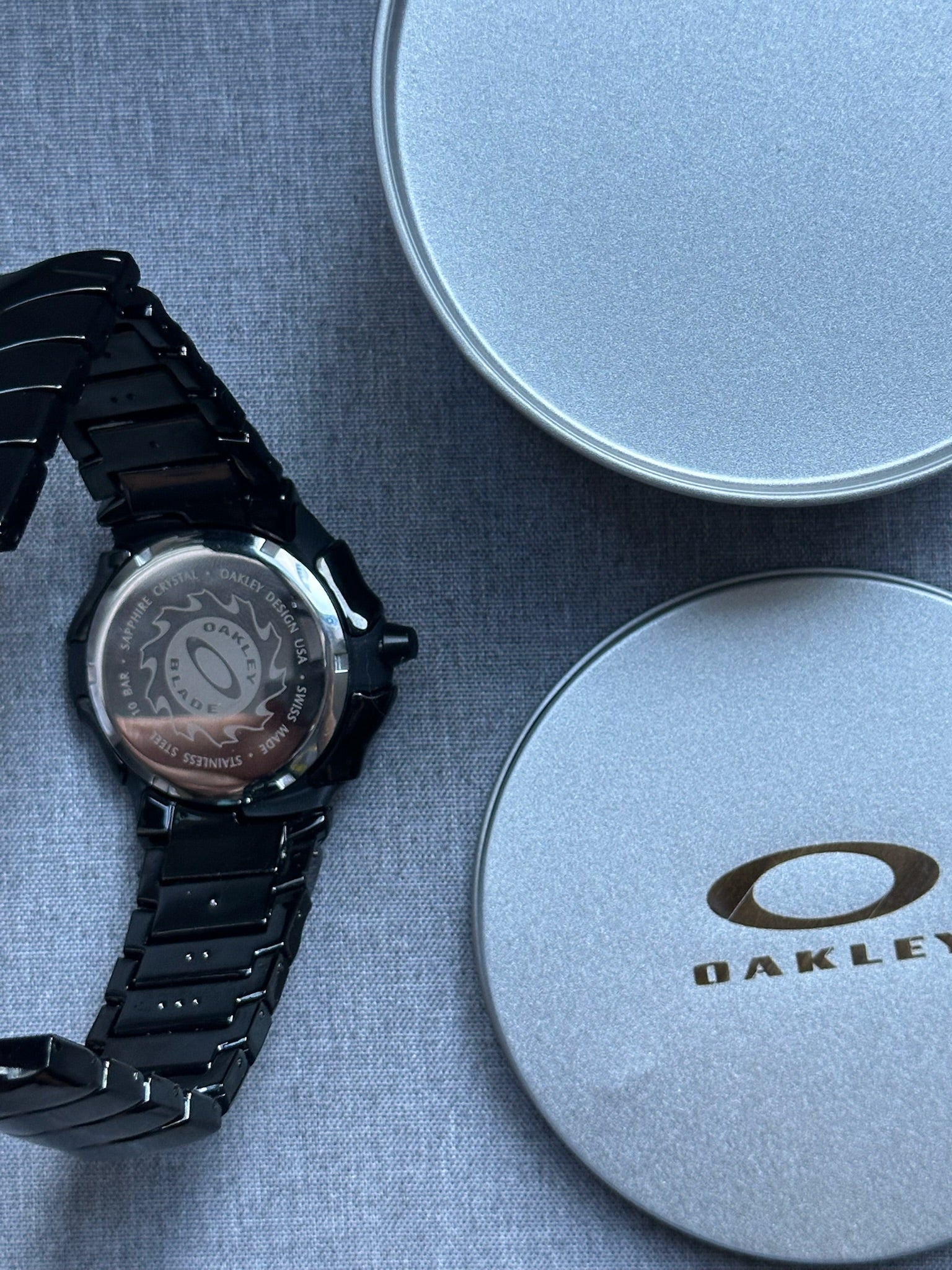 Oakley Blade Watch – Blue dial Black Shiny Stainless Steel, Swiss Movement, Collectible Men’s Watch