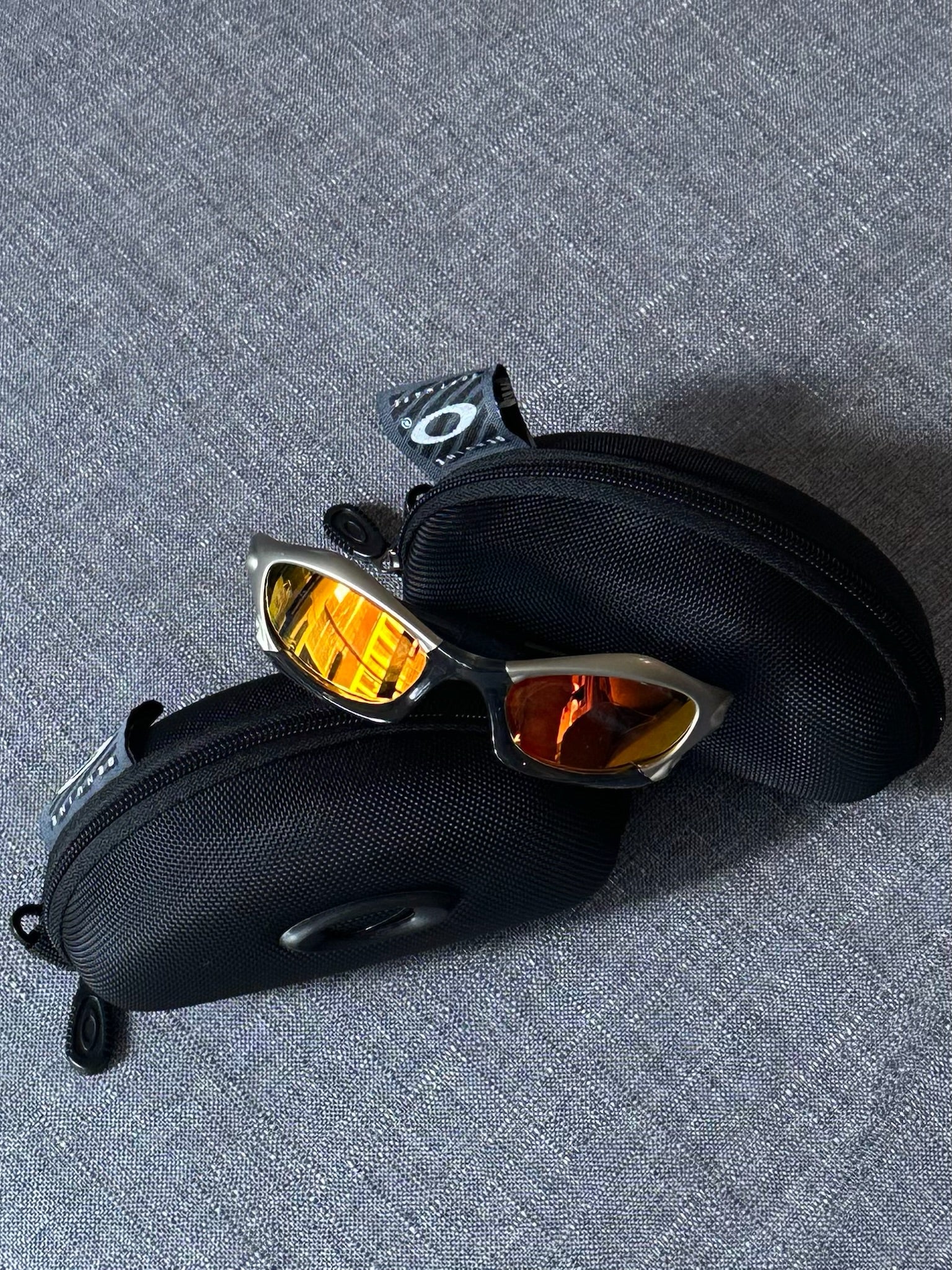 Vintage Oakley Splice Sunglasses: Silver Frame, Fire Iridium Lenses with Case