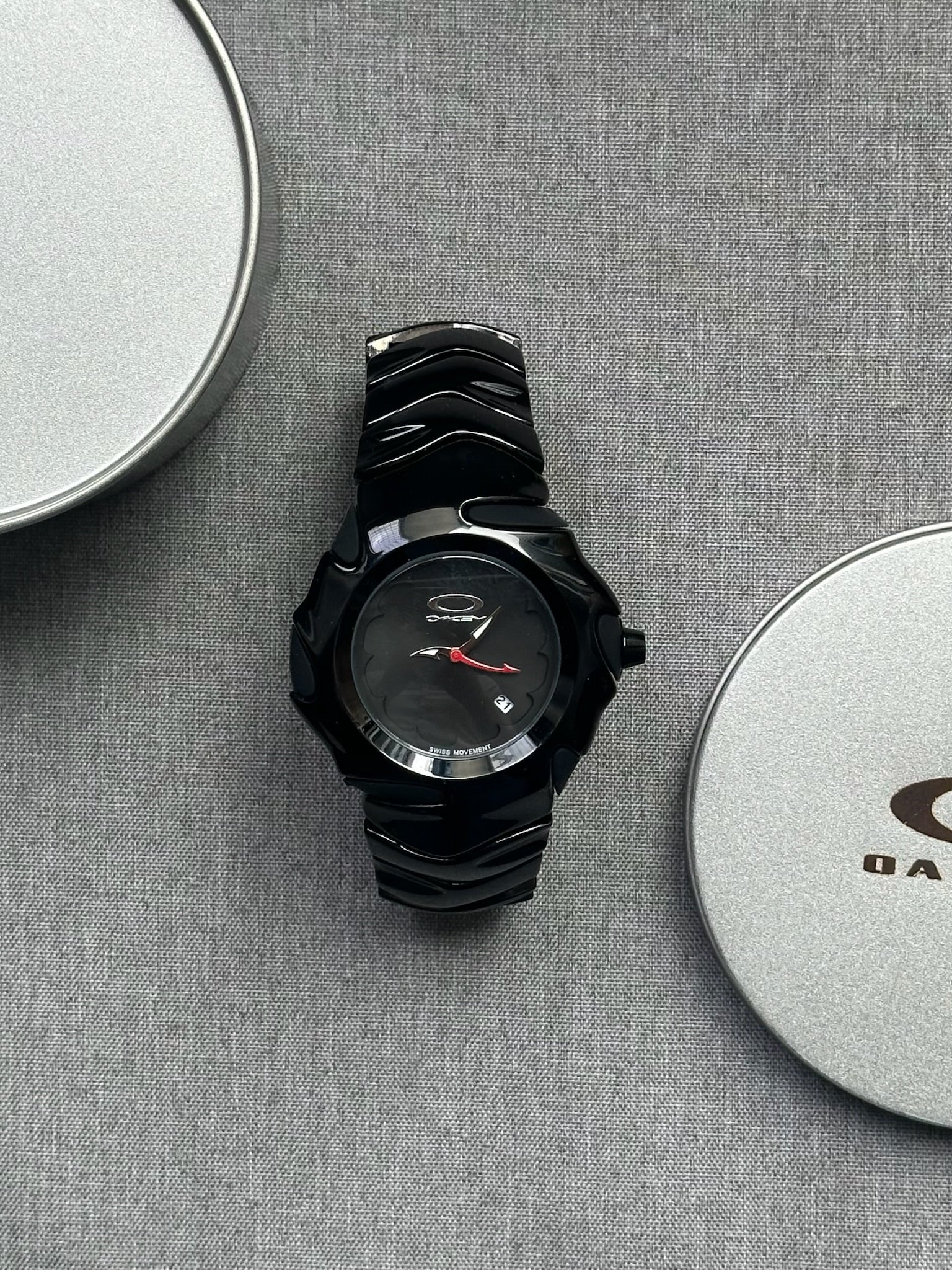 Oakley Blade Watch – Black dial Black SHINY Stainless Steel, Swiss Movement, Collectible Men’s Watch
