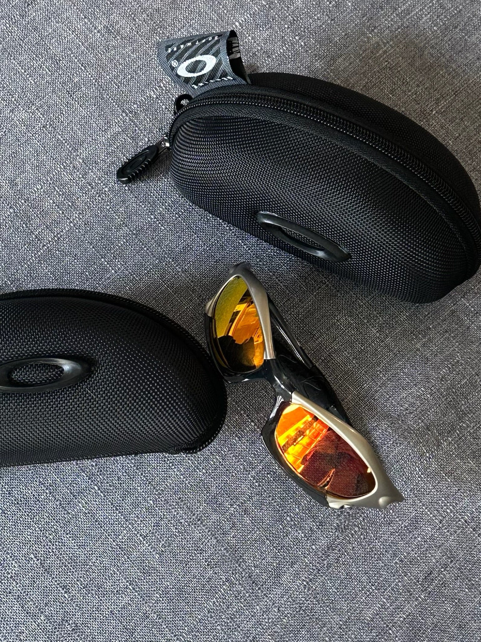 Vintage Oakley Splice Sunglasses: Silver Frame, Fire Iridium Lenses with Case